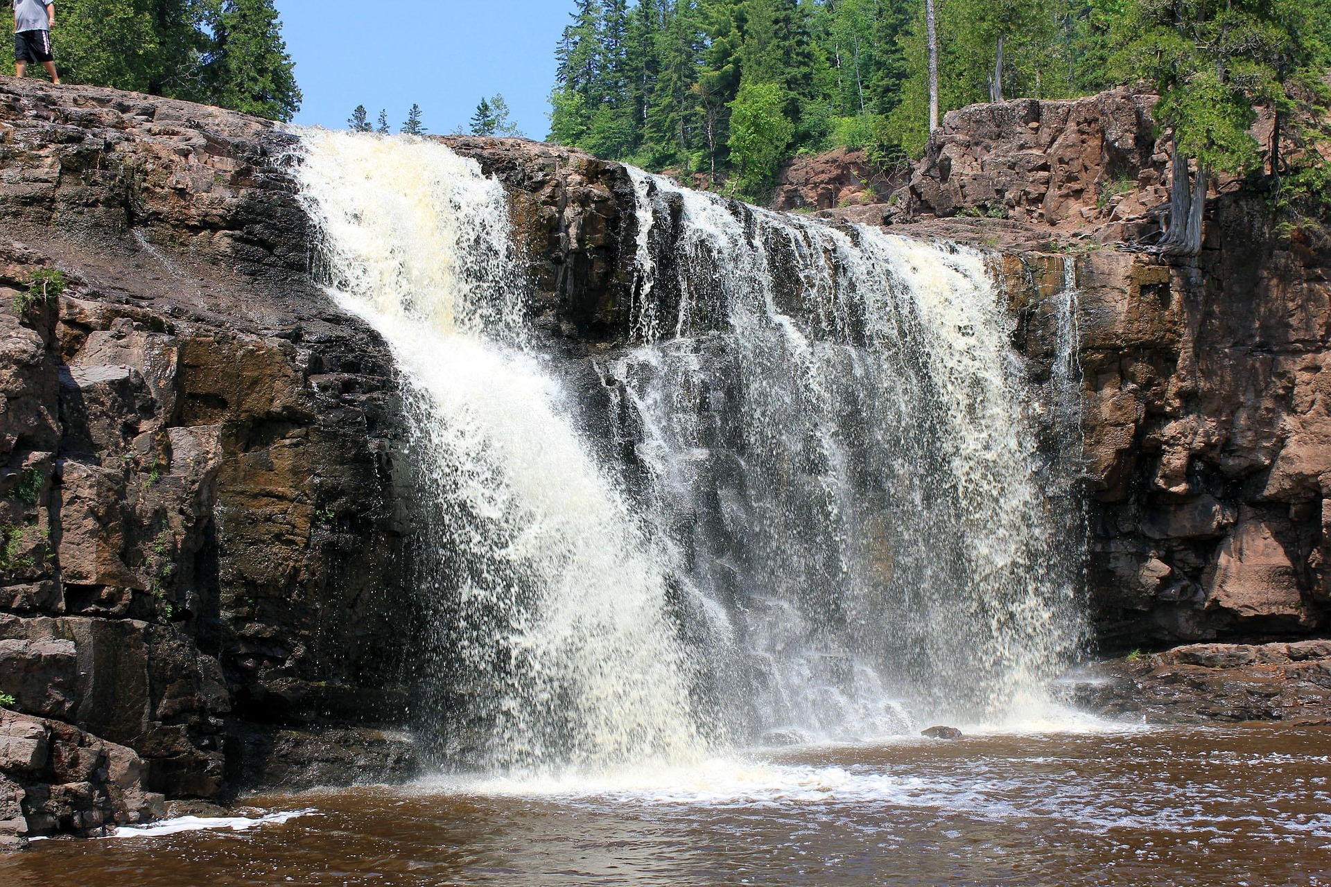 MN_gooseberry-falls-347370_1920